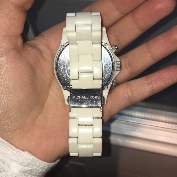 MICHAEL KORS WATCH - Picture 2 of 3